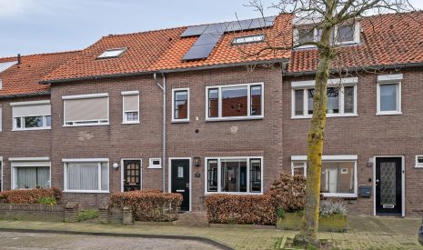 Te koop: Foto Woonhuis aan de Steenbergenstraat 15 in Eindhoven