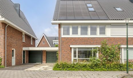 Te koop: Foto Woonhuis aan de Contrabasstraat 3 in Eindhoven